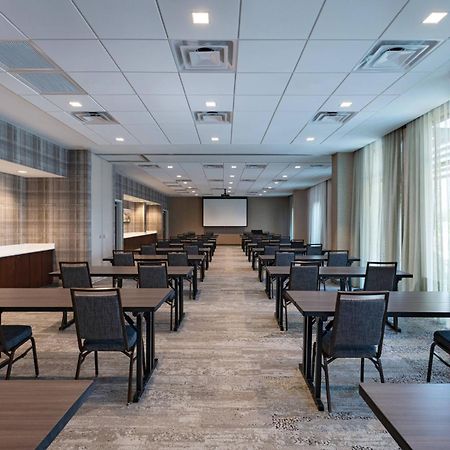 Courtyard Dallas Grand Prairie Bagian luar foto