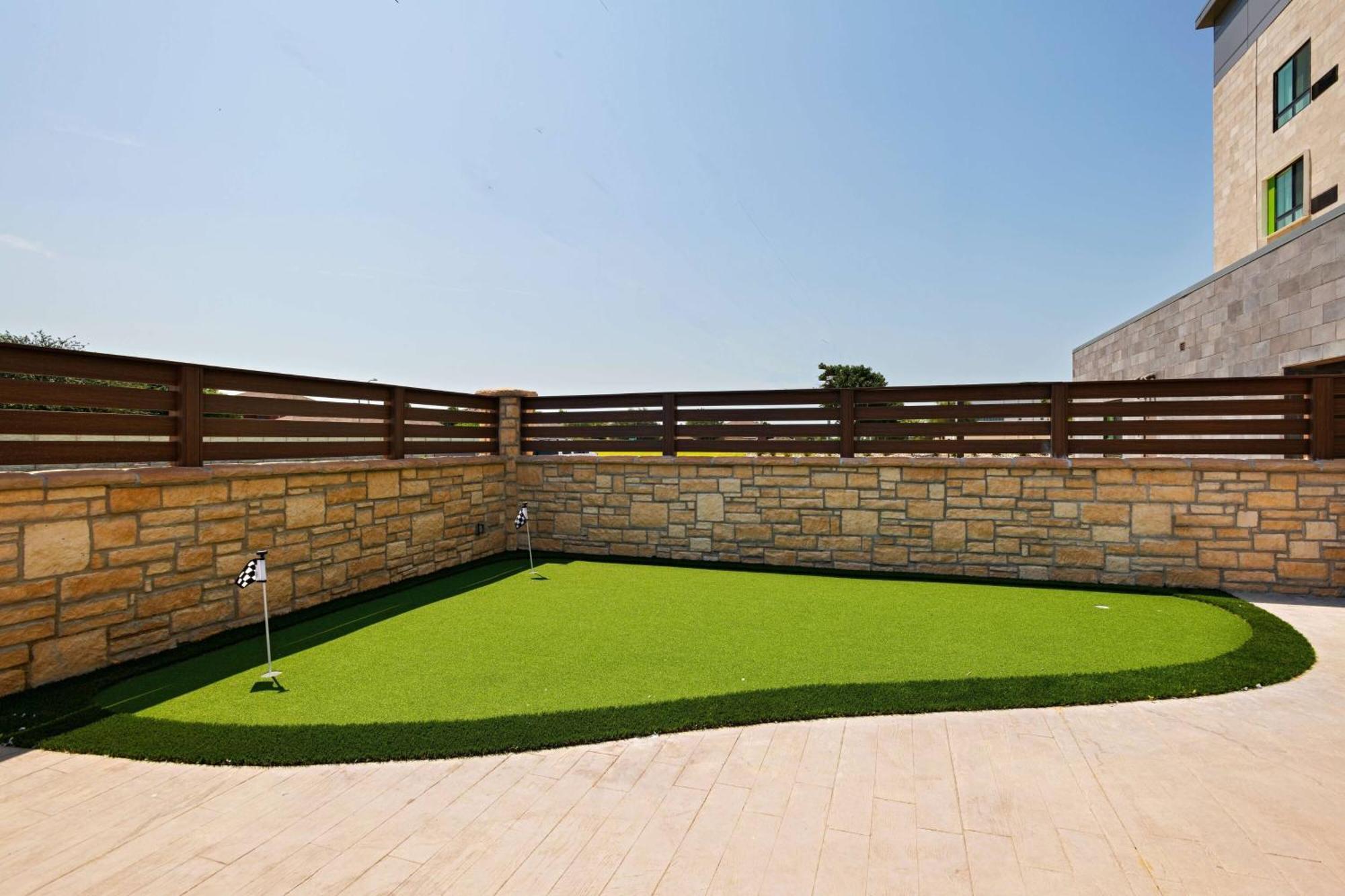 Courtyard Dallas Grand Prairie Bagian luar foto